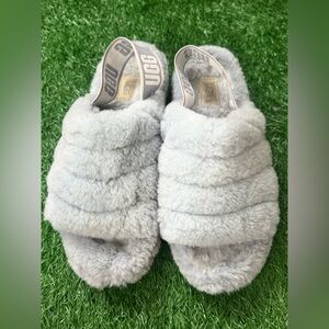 UGG‎ Women's Gray Fluffy Slippers Size 9